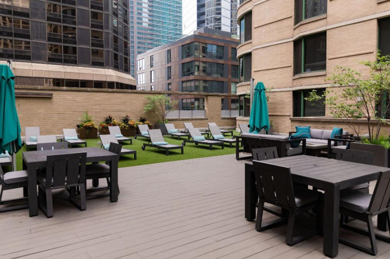 Streeterville Studio W Dog Run Deck Nr Park Chi-584 Chicago Exterior photo